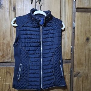 YMI Quilted Vest Medium Zip-Up Pockets Fitted Stretch Faux Fur Lining